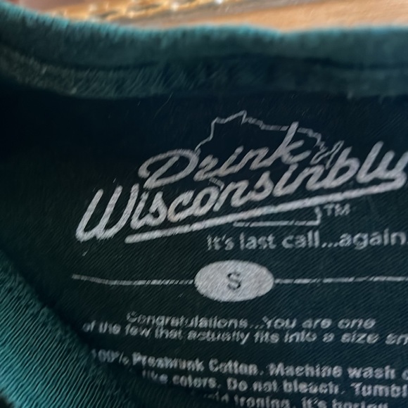 Drink Wisconsinbly Green Bay Cheese Head Small - Picture 3 of 4